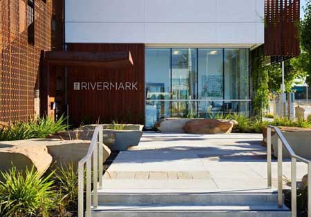 Rivermark住房景观