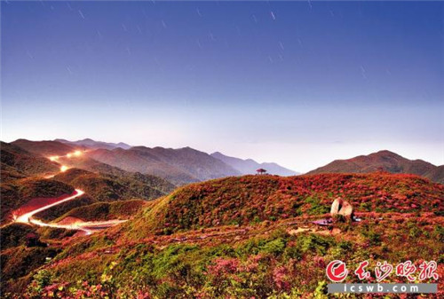 长沙：亿年的冰川遗迹，邂逅十万亩杜鹃花海